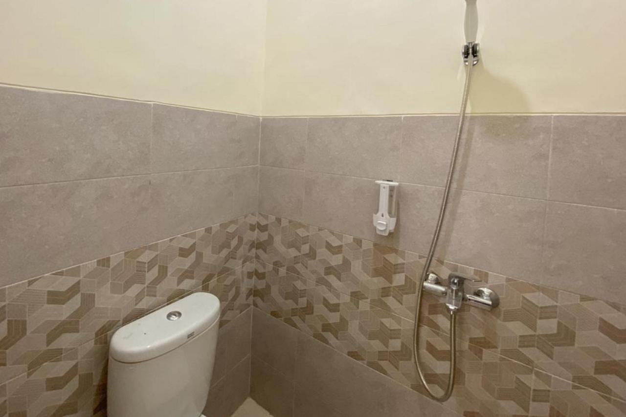 Nipa Guest House Near Universitas Widyagama Mitra Reddoorz Blimbing  Kültér fotó